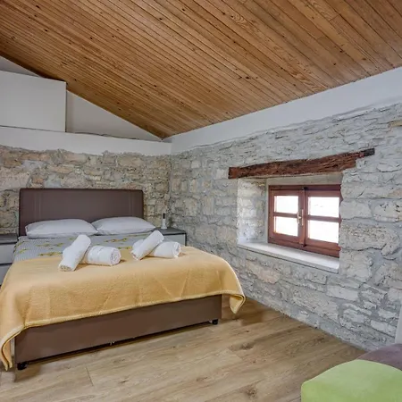 House Ferienhaus Svetvinčenat