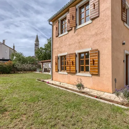House Ferienhaus