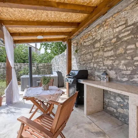 Ferienhaus House Svetvinčenat